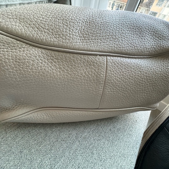 Michael kors leather purse - Picture 8 of 8